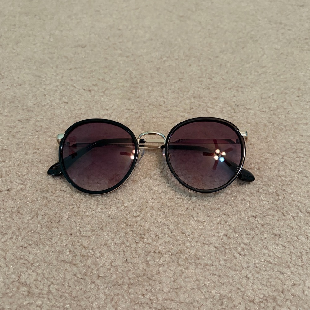 Round Black Sunglasses